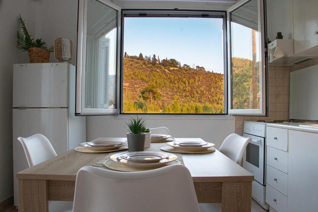 Summer Feel Suites Poros Town Buitenkant foto