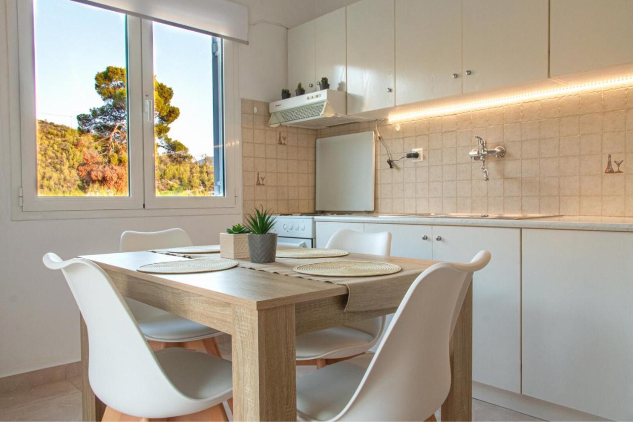 Summer Feel Suites Poros Town Buitenkant foto
