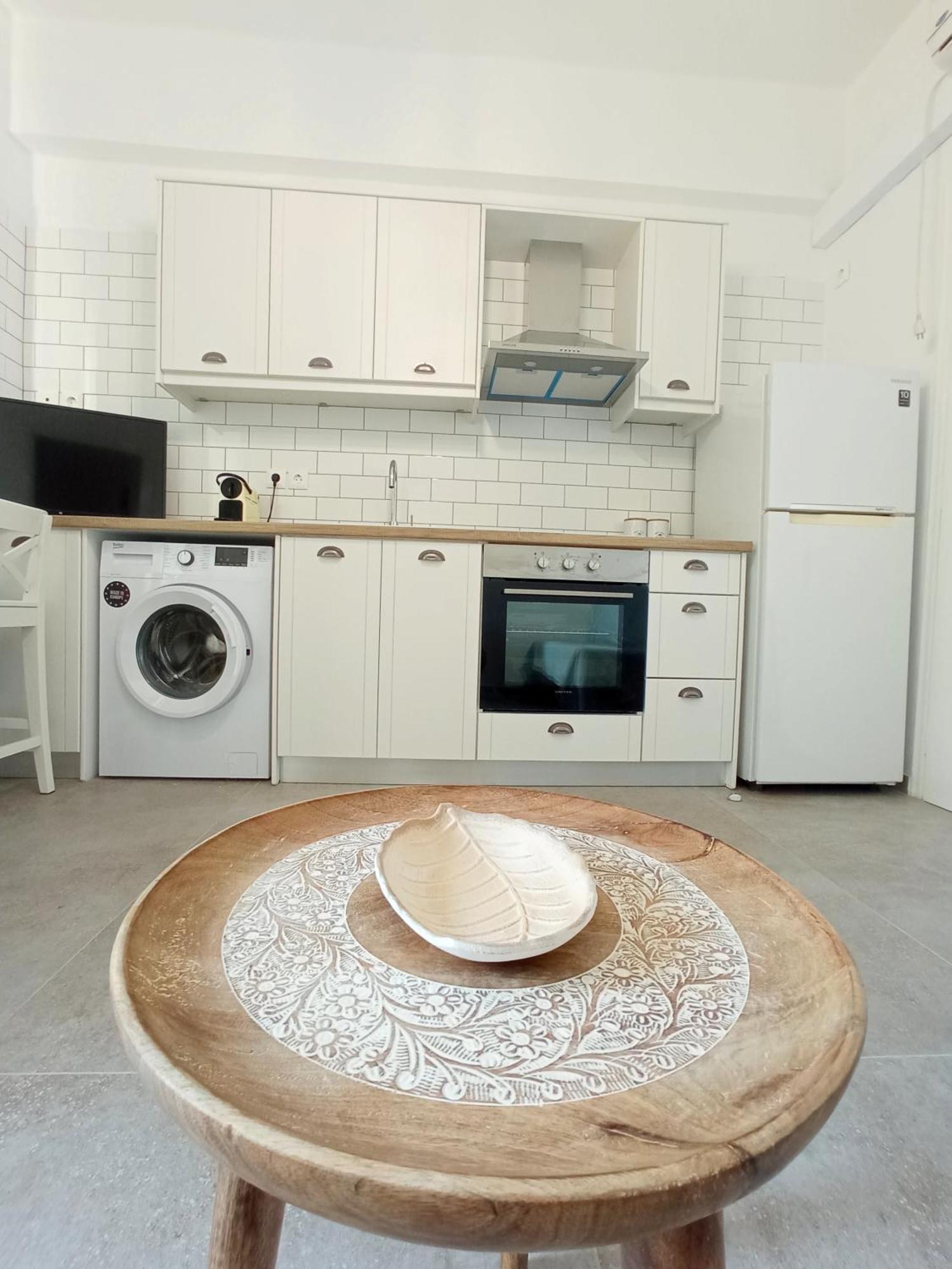 Summer Feel Suites Poros Town Buitenkant foto